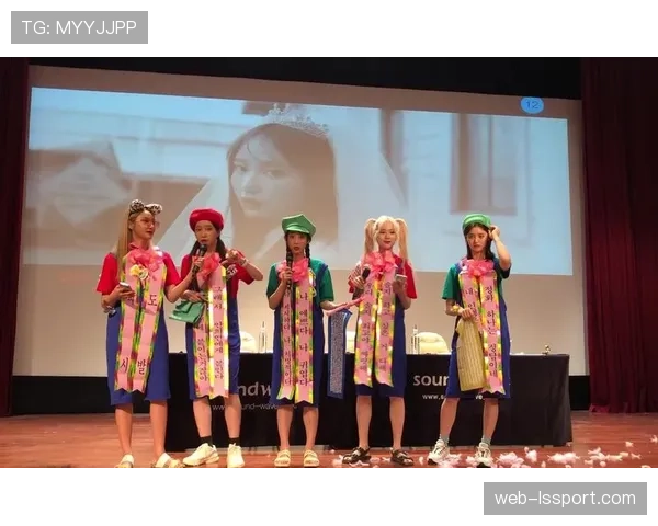 阿拉伯女子锦标赛互动环节：公众受邀观赛支持阿拉伯女运动员创造热烈氛围